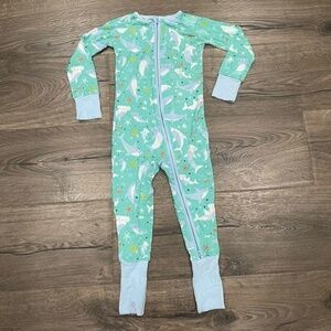 NWOT LITTLE SLEEPIES SHARKS SIZE 6/12 18/24